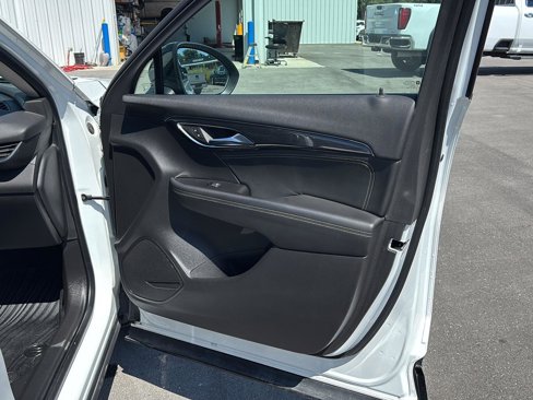 Used 2021 Buick Envision Essence w/ Sport Touring Package image 23