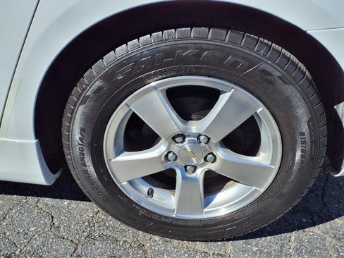 Used 2014 Chevrolet Cruze LT w/ RS Package image 18