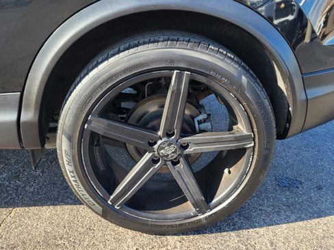Used 2019 Nissan Rogue Sport S image 31