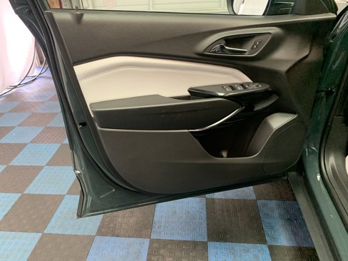 New 2025 Chevrolet Trax LT image 9