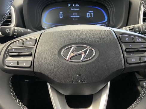 New 2024 Hyundai Venue SEL image 21