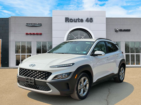 Used 2023 Hyundai Kona SEL image 2