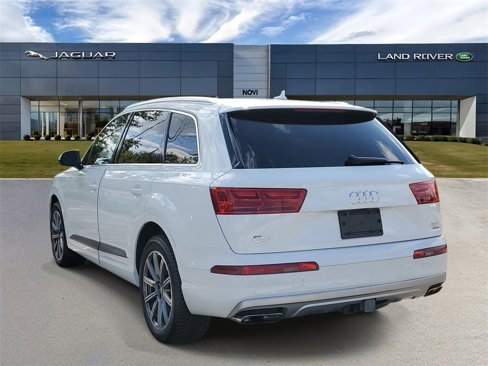 Used 2017 Audi Q7 3.0T Premium Plus image 2