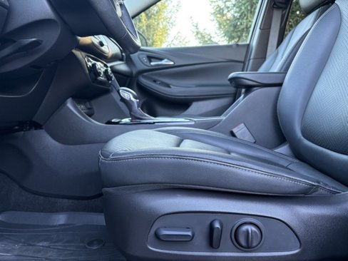 Used 2023 Buick Encore GX Essence w/ Advanced Technology Package image 31