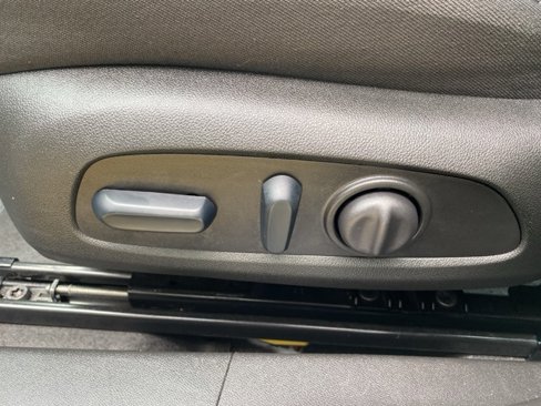 Used 2024 Chevrolet Malibu LT image 9