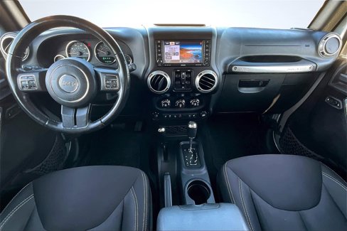 Used 2015 Jeep Wrangler Unlimited Sahara w/ Max Tow Package image 16