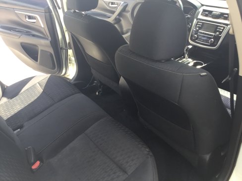 Used 2018 Nissan Altima 2.5 SV image 16