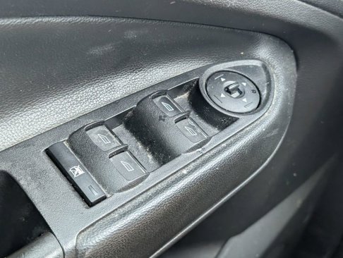 Used 2018 Ford Escape S image 10