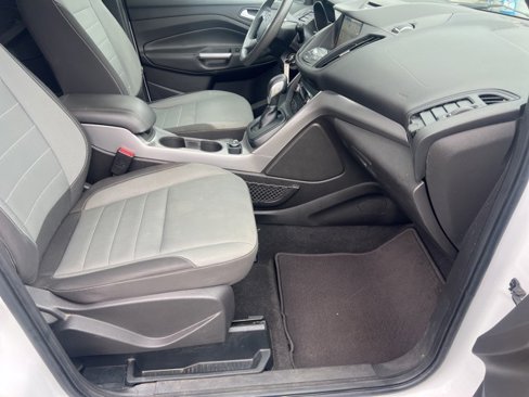 Used 2016 Ford Escape SE w/ Equipment Group 201A image 34