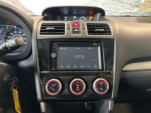 Used 2018 Subaru Forester 2.5i Premium image 6