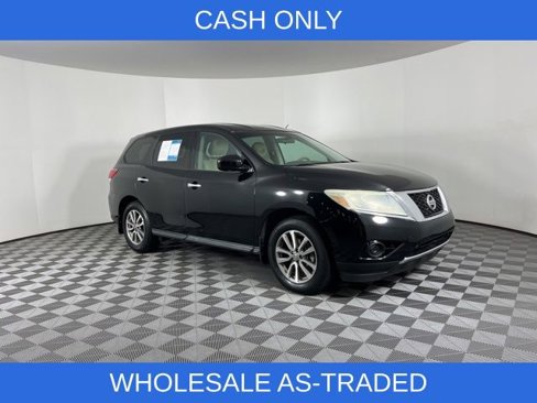 Used 2014 Nissan Pathfinder S image 1