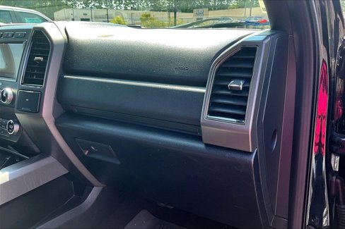Used 2021 Ford Expedition Max XLT w/ Livery Package image 16