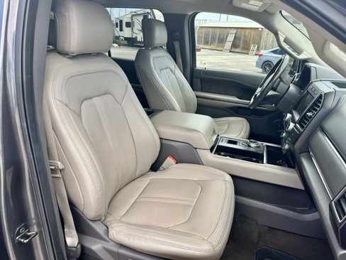 Used 2019 Ford Expedition Max Limited image 13