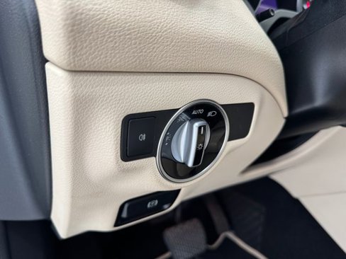 Used 2017 Mercedes-Benz CLA 250 image 35