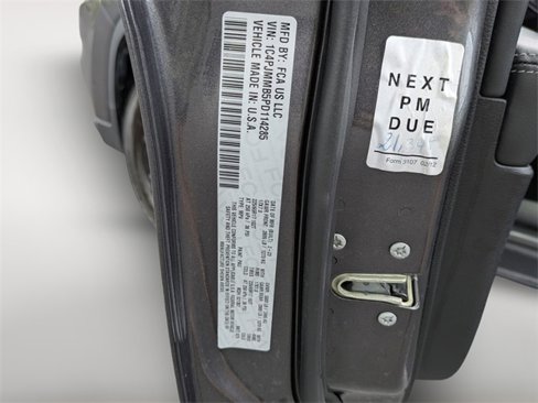 Certified 2023 Jeep Cherokee Altitude Lux image 32