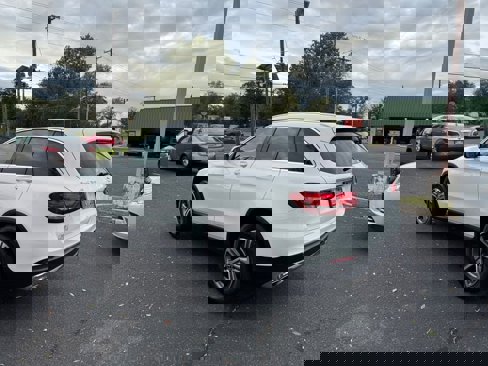 Used 2019 Mercedes-Benz CLA 250 4MATIC image 5