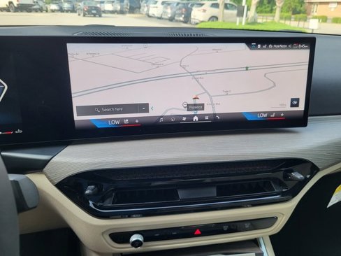 New 2025 BMW 330i Sedan w/ Convenience Package image 18