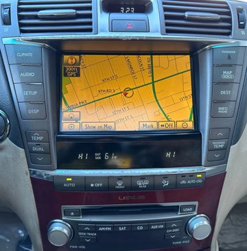Used 2011 Lexus LS 460 image 18