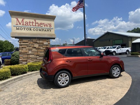 Used 2022 Kia Soul LX image 5