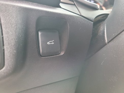 Used 2017 Ford Fusion SE w/ Fusion SE Technology Package image 19
