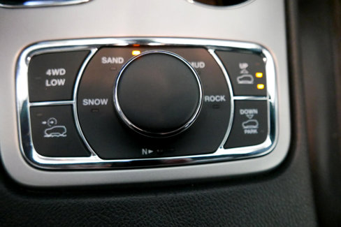 Used 2019 Jeep Grand Cherokee Trailhawk image 18