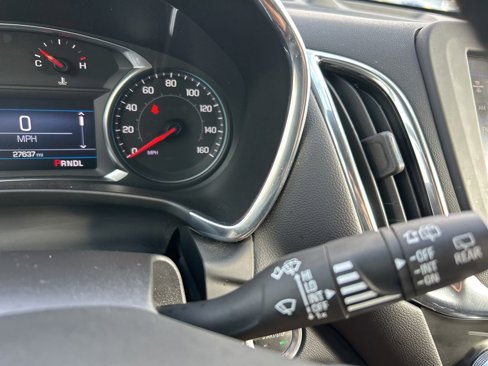 Used 2023 Chevrolet Equinox LT image 19