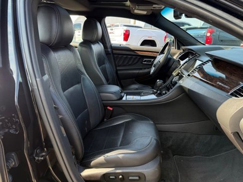 Used 2017 Ford Taurus Limited image 19