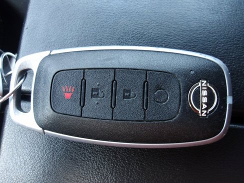 Used 2023 Nissan Rogue SV image 20