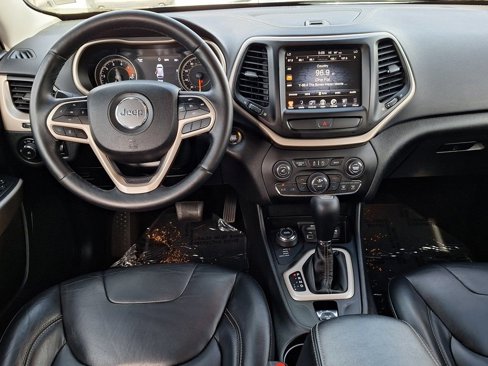 Used 2017 Jeep Cherokee Limited image 14