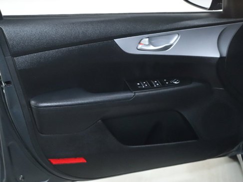 Used 2023 Kia Forte LXS image 15