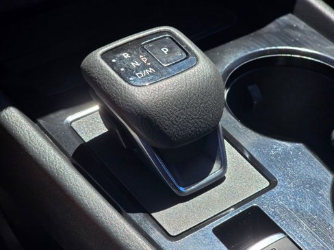 Used 2023 Nissan Rogue SV image 28