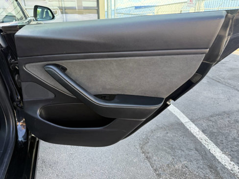 Used 2019 Tesla Model 3 Standard Range Plus image 24