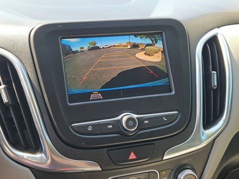 Used 2020 Chevrolet Equinox LS image 15