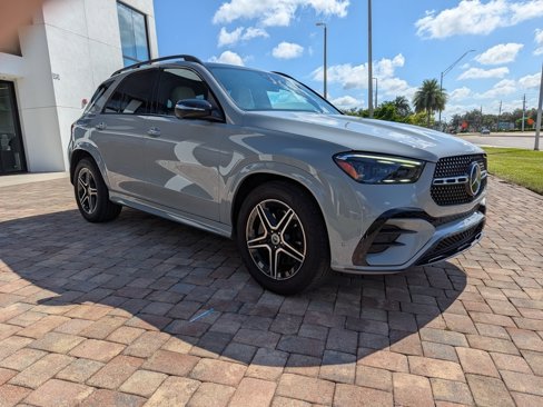 Used 2024 Mercedes-Benz GLE 450e 4MATIC image 7