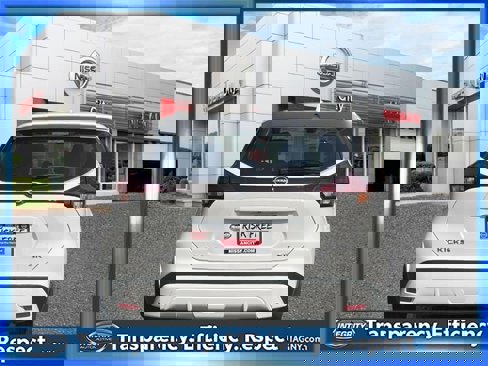 Used 2024 Nissan Kicks SR image 7