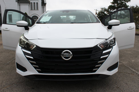 Used 2023 Nissan Versa SV w/ Trunk Package image 49
