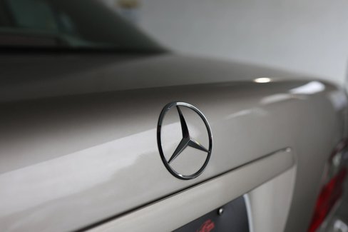 Used 2000 Mercedes-Benz E 320 Sedan image 12