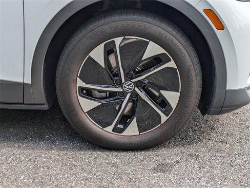 Used 2022 Volkswagen ID.4 Pro image 9