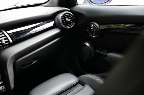 Used 2019 MINI Cooper S image 28