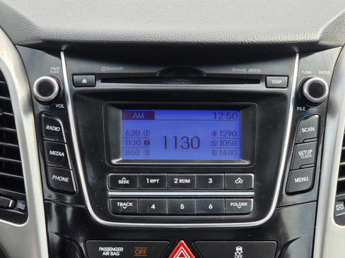 Used 2013 Hyundai Elantra GT w/ Style Pkg image 16
