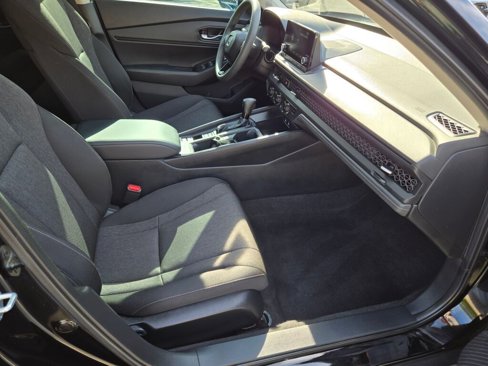 Used 2024 Honda Accord EX image 7