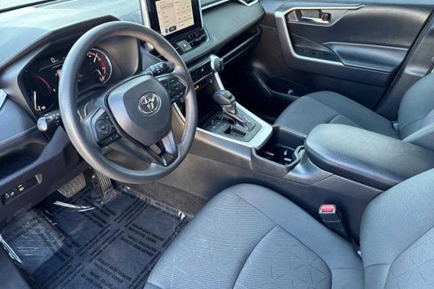 Used 2024 Toyota RAV4 XLE image 12