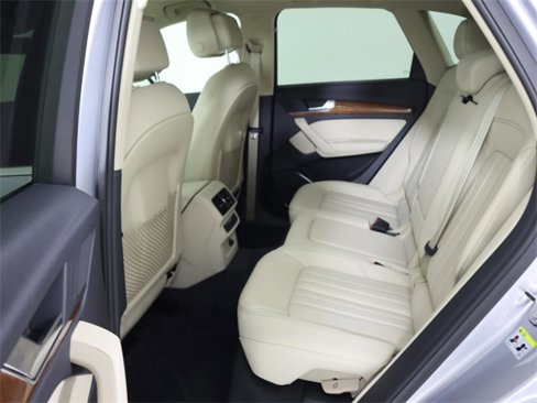 Certified 2021 Audi Q5 2.0T Premium w/ Convenience Package image 15
