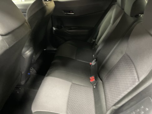 Certified 2020 Toyota C-HR LE image 32