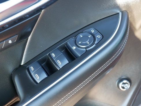 Used 2021 Buick Envision Essence w/ Technology Package I image 19