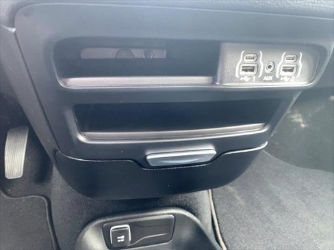 New 2025 Chrysler Pacifica Select image 21