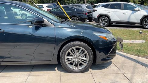 Used 2017 Toyota Camry image 14