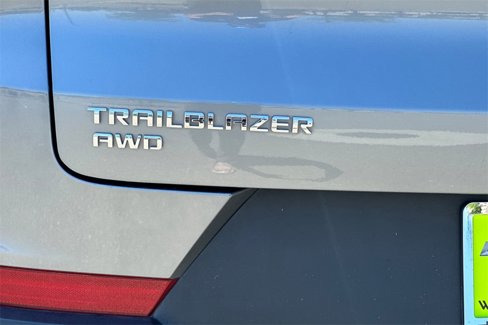 Used 2023 Chevrolet TrailBlazer LT w/ Convenience Package image 11