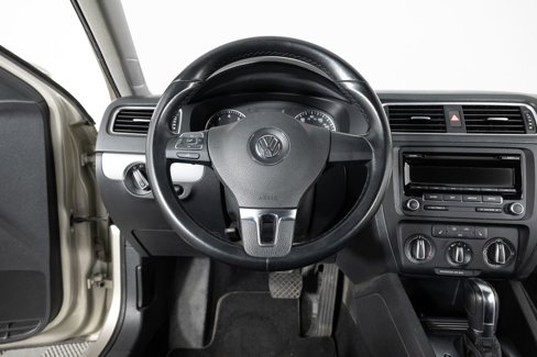 Used 2014 Volkswagen Jetta SE image 30