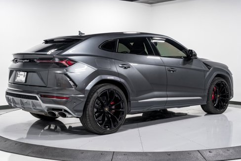Used 2020 Lamborghini Urus image 3